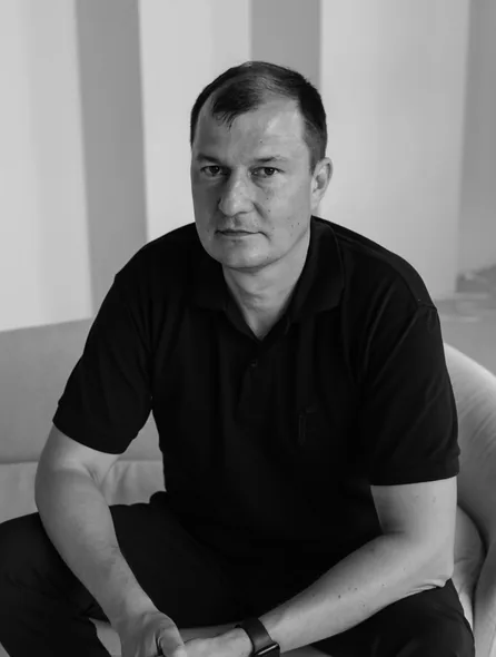 ДЕНИС РЕЗИНОВ